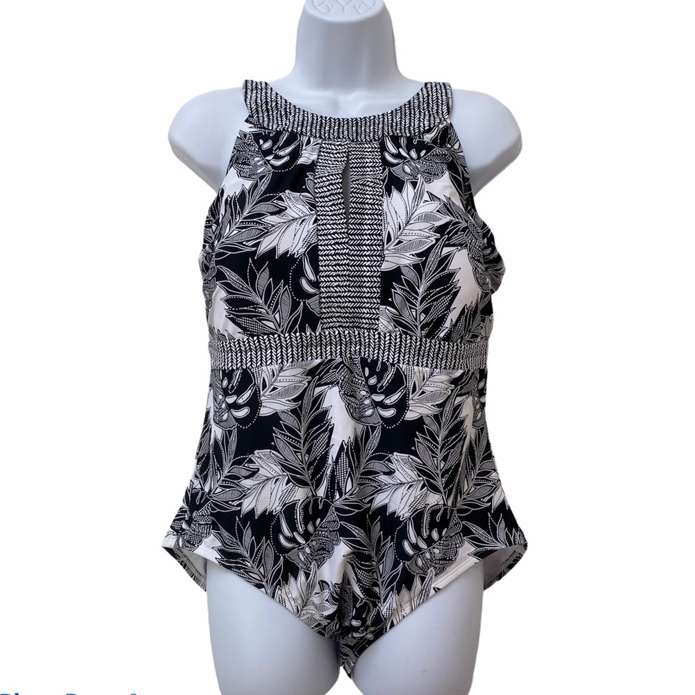 CATALINA Swimwear Women’s Size‎ Large One Piece Swimsuit NWT
